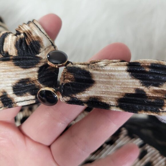 Saylor Emerson Leopard Animal Print Long Sleeve Ribbed Open Back Dress Medium - Picture 13 of 15